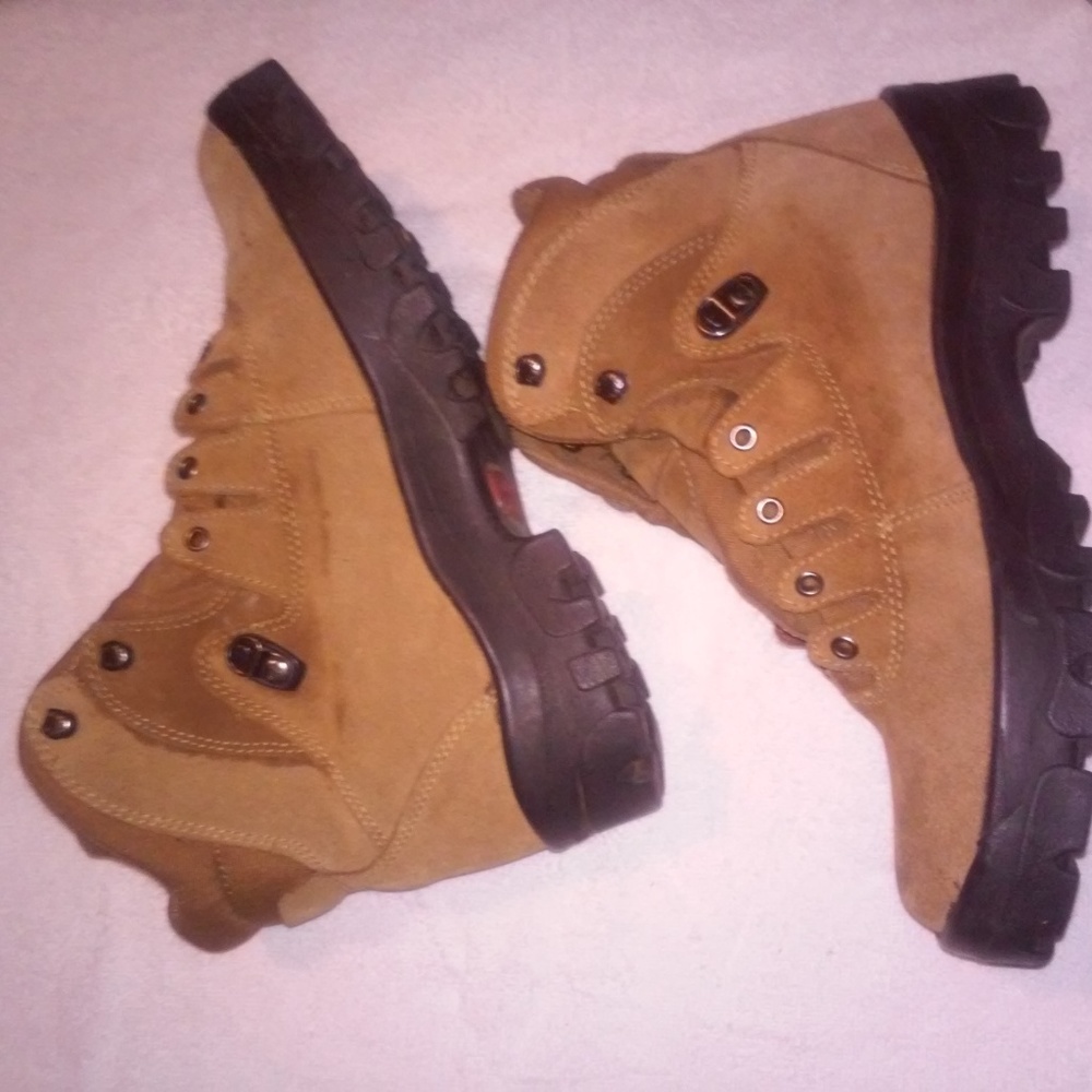 Mt. Everest Boot